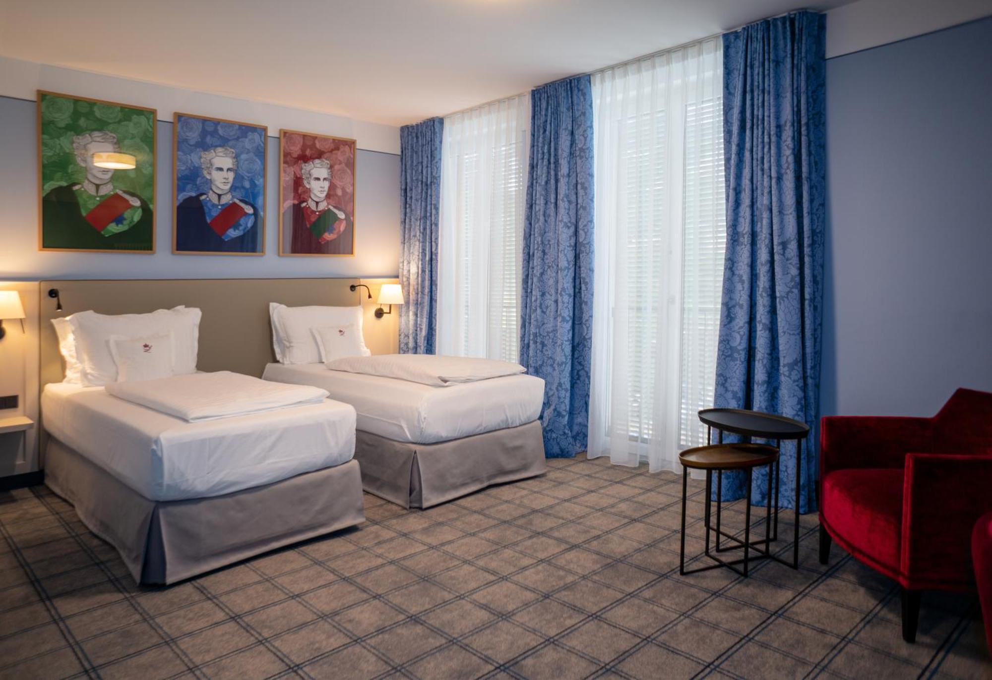 Hotel Koenig Ludwig II Гархинг-бай-Мюнхен Экстерьер фото